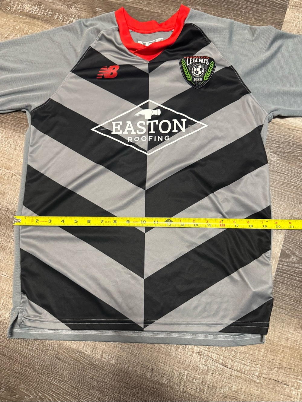 New Balance Gray and Black Jersey with Red Collar - Picture 6 of 7